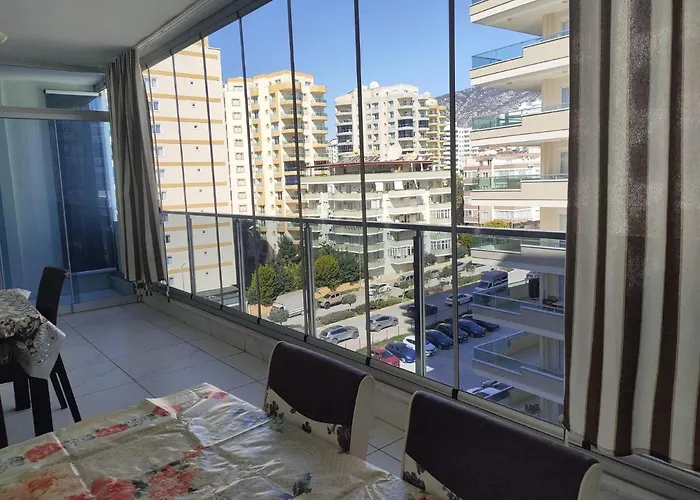 Arena Tower アパート *